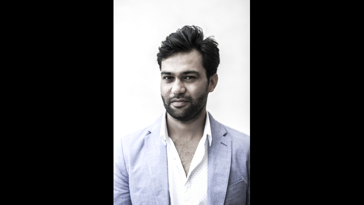 https://salarnews.in/public/uploads/images/newsimages/maannewsimage06122024_185626_Ali Abbas Zafar (1).jpg